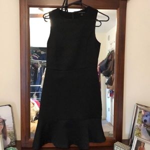 Black patterned work dress - ruffle bottom